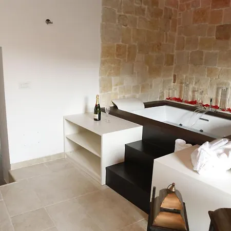 Nel Vicoletto 카사노 델레 무르제