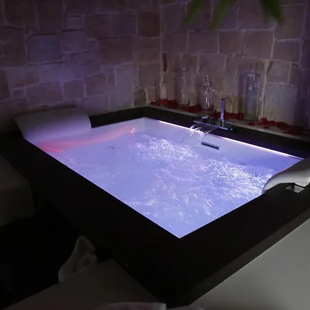 Nel Vicoletto B&B 카사노 델레 무르제