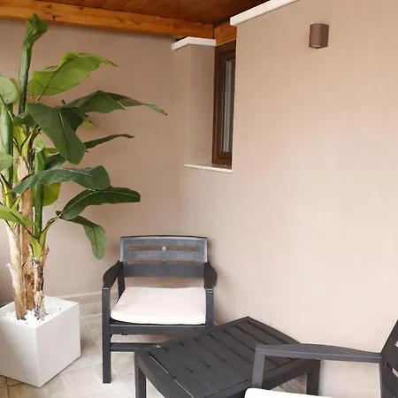 Nel Vicoletto Bed and Breakfast 4*