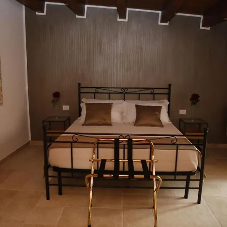 Nel Vicoletto 4*