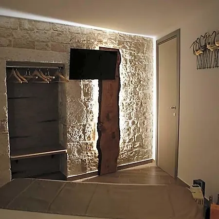 Nel Vicoletto 4*